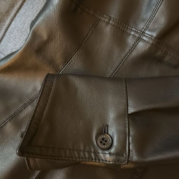 Vintage Vertigo Paris Faux Leather Fitted Black Jacket with Ultra Suede Collar. - Picture 6 of 7